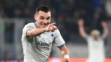 Club Brugge's Spanish forward #09 Ferran Jutlga celebrates scoring his team's third goal during the UEFA Champions League knockout phase play-off 2nd leg football match between Club Brugge KV and Atalanta at the Stadio di Bergamo in Bergamo on February 18, 2025. (Photo by Isabella BONOTTO / AFP)