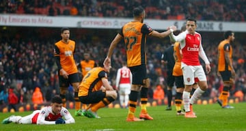 Con un 2-2 que parecía encaminado a los penales, el Arsenal apostó sus cartas al ataque y apareció Aaron Ramsey para convertirse en el héroe Gunner al minuto 109.
