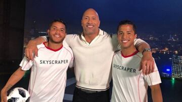 Los dos Santos promocionan la nueva película de 'La Roca'