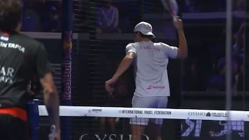 El brutal enganchón de Lebrón con Tapia tras recibir un pelotazo en la cara