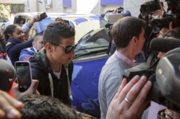 James Rodríguez , a la llegada al Hospital Quirón Murcia.