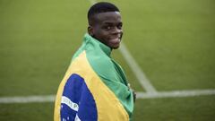 El centrocampista de Fluminense, que act&uacute;a en el equipo Sub-17, se compara con Pogba y puede presumir de haber trabajado con la absoluta de Brasil.