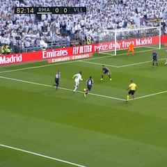 De irse el balón al córner a acabar dentro: la fortuna sonrió a Vinicius en el 1-0