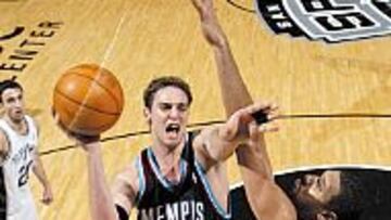 <b>HOMBRES FRANQUICIA. </b>Gasol y Tim Duncan: hombres-franquicia.