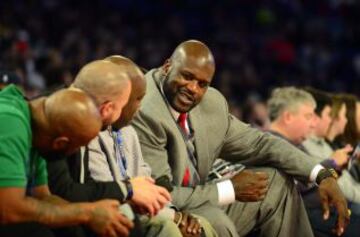 Shaquille O'Neal entre el publico.