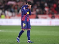 The number 10’s desire to play every minute, coupled with the Swede’s lack of versatility has resulted in limited playing time.