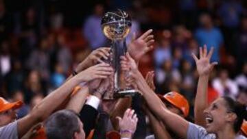Diana Taurasi reina en la WNBA
