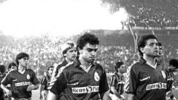 <b>INFIERNAL SAN SIRO. </b>El Madrid de Beenhakker cayó derrotado con dos goles de Van Basten en octavos de final de la Copa de Europa 89-90.