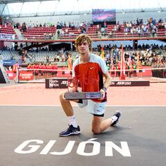 La RFET negociará en Turín la continuidad del Gijón Open