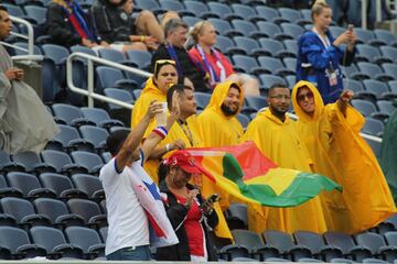 Las aficiones del Panamá-Bolivia en Orlando.