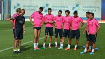 Dani Alves, aparte; Luis Suárez, con permiso para un acto