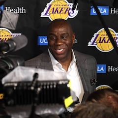 Why does Magic Johnson want Dan Hurley as the next Los Angeles Lakers coach?
