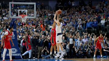 Con este tiro, Dirk Nowitzki se convirti&oacute; en el sexto m&aacute;ximo anotador hist&oacute;rico de la NBA.