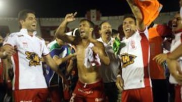 Huracán recibirá a Santa Fe este 2 de diciembre en Buenos Aires en la primera final.