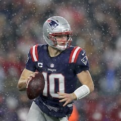 What happens if it rains during the Super Bowl? NFL rules for extreme weather