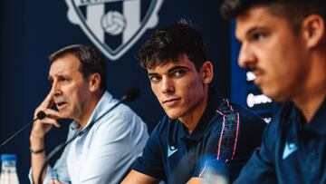 Álex Valle cambia su condición en la plantilla