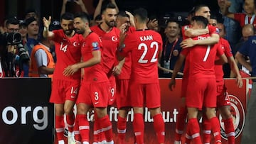 Turquía protesta por el trato "irrespetuoso" a sus jugadores