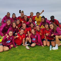 Amezaga lidera el estreno de La Rojita