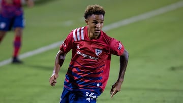 En su primera rueda de prensa como jugador de la Roma, Bryan Reynolds habló sobre cómo Cuadrado y Hakimi lo inspiran para convertirse en gran lateral.