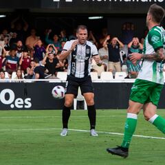 Dos salidas que marcarán el futuro