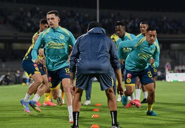 La posible alineación que mandaría América para enfrentar a Cruz Azul en el Clásico Joven, vuelta de semifinales