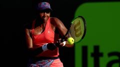 Venus Williams en el Miami Open ante Johanna Konta.