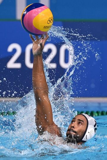 Victoria de prestigio de la selección española de waterpolo sobre Estados Unidos (12-8). Con este triunfo lucharán por metal el viernes, en las semifinales del torneo. 