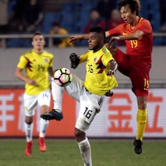 Borja o Duván, la lucha por ser uno de los delanteros en Rusia