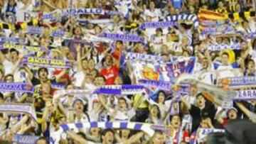 <b>LA MAREA ZARAGOZA TOMÓ EL CIUDAD DE VALENCIA. </b>En la última jornada de la temporada pasada, la afición del Real Zaragoza ya realizó unos de los viajes más masivos de su historia. Más de 10.000 aficionados invadieron el estadio Ciudad de Valencia, donde se vivió una auténtica fiesta. El club financió hasta 100 autobuses para su gente.