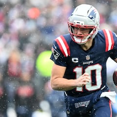 What do the New England Patriots need to advance to the 2025 playoffs on their way to Super Bowl LX?