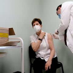 Sexta ola en España: los cinco síntomas más comunes de la COVID en personas vacunadas