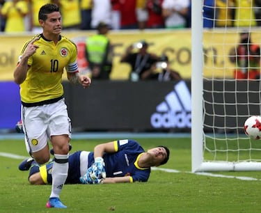 James to the rescue for Colombia