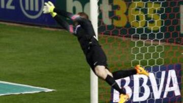 Oblak sacó una gran mano a un tiro libre de Granero al final del partido.