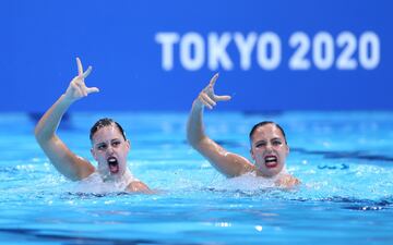 Debut de la pareja Alisa Ozhogina e IrisTió en la rutina libre de natación artística con 88.33000 puntos.