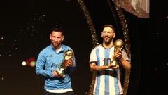 El aut¨¦ntico Messi y su r¨¦plica, con la Copa del Mundo