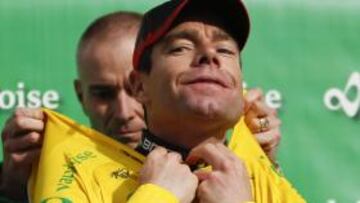 Evans se viste de amarillo en la crono