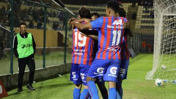 Alianza Universidad golea y confirma su liderato