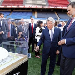 El rey Felipe VI también se despidió del Vicente Calderón