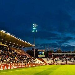 Consecuencias de las deficiencias en la iluminación en el Carlos Belmonte: el Albacete ha tenido que pagar 100.000 euros en multas de la Liga