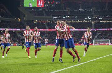 1-0. Álvaro Morata celebró el primer gol.