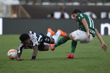 Marinho y Mat¨ªas.
