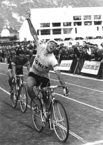 Participó seis veces en el Giro de Italia, el sexto puesto fue la mejor posición que logró, lo hizo en tres ocasiones (1957, 1958 y 1959).