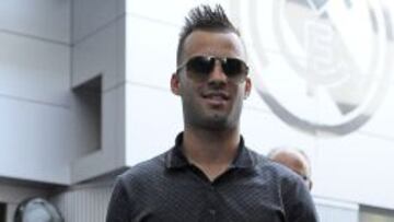 AS cazó ayer a Jesé al salir del Bernabéu.