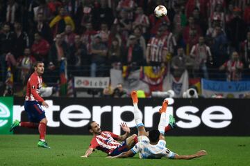 Juanfran y Jordan Amavi.