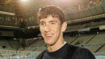 <b>¿FUTURO CRACK?.</b>Nadador profesional a los18 años, el estadounidense Michael Phelps (Baltimore, 30-6-1985) se ha convertido en el hombre-póster del Mundial. Con sólo15 años, ya nadó en los Juegos de Sydney. En el Sant Jordi será la mayor amenaza para el Torpedo Ian Thorpe.