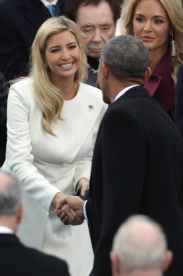 Ivanka y Tiffany Trump lucen de blanco en la toma de posesión