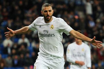 Benzema ha anotado 55 goles en 103 partidos. Ha jugado la Champions con Olympique de Lyon y Real Madrid.