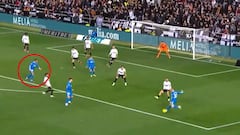 Minuto 94 y nadie lo percibió: la bronca de Mbappé a Mastantuono con 0-2