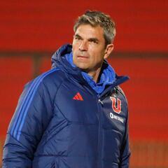 “Un chico con un rendimiento notable”: Pellegrino defiende al jugador más cuestionado de la U