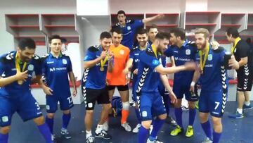 Qué menos que unos bailes tras ganar apalizando un título